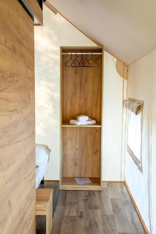 ホテル Glamping Pod Gwiazdami Pietrusza Wola エクステリア 写真