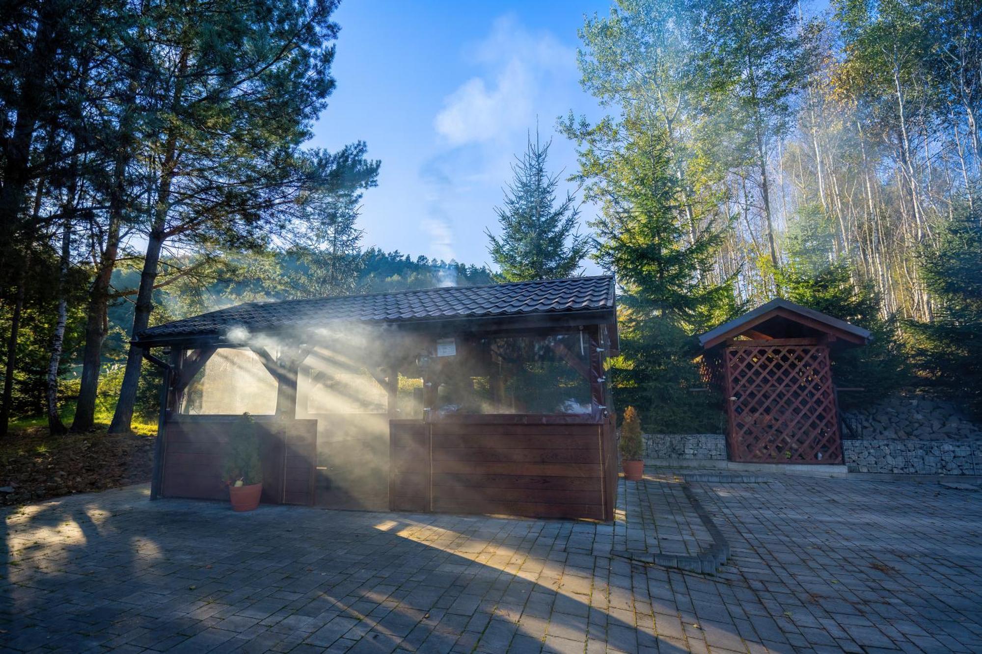 ホテル Glamping Pod Gwiazdami Pietrusza Wola エクステリア 写真