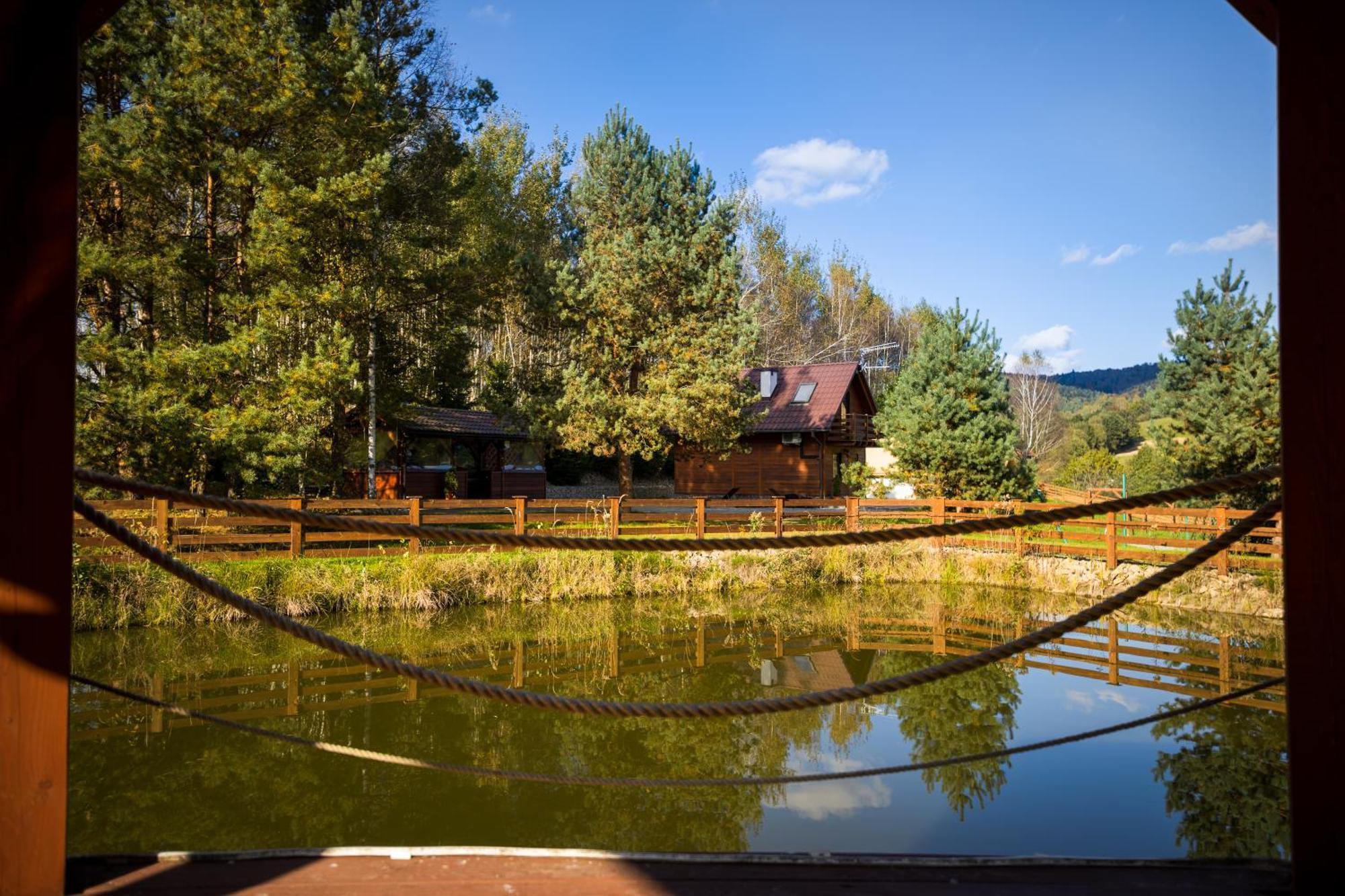 ホテル Glamping Pod Gwiazdami Pietrusza Wola エクステリア 写真